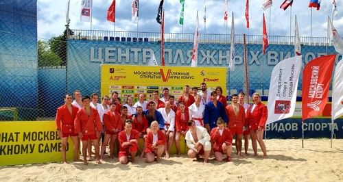 
<p>                                Чемпионат Москвы среди мужчин и женщин по пляжному самбо прошел сегодня на  водном стадионе «Динамо»</p>
<p>                        