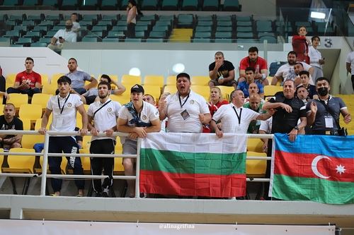 
<p>                                Демарш на чемпионате Европы по самбо завершился отстранением Азербайджана</p>
<p>                        