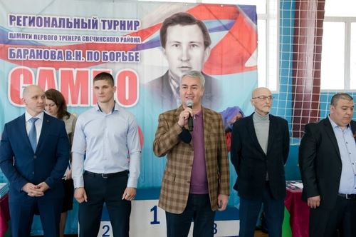 
<p>                                Турнир по самбо в Кировской области собрал 157 спортсменов из 6 регионов России</p>
<p>                        
