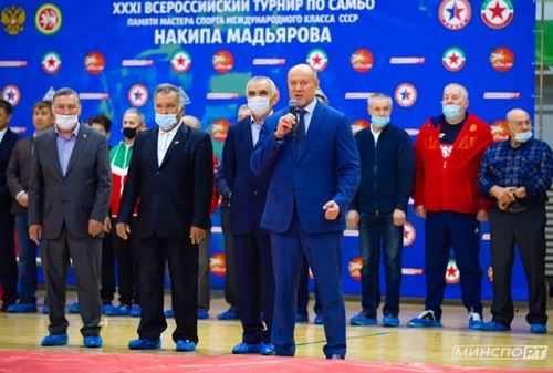 
<p>                                В Казани завершились ХХХI Всероссийские соревнования по самбо, посвященные памяти Накипа Мадьярова</p>
<p>                        