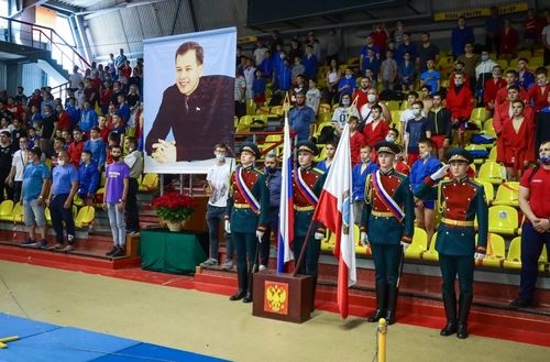 
<p>                                XV Всероссийские соревнования по самбо, посвященные памяти Султана Ахмерова, завершились в Саратове</p>
<p>                        